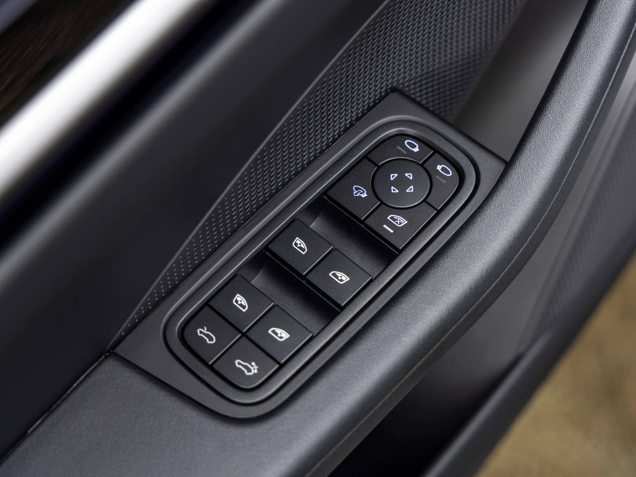 2025 Porsche Macan Macan Electric