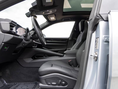 2025 Porsche Macan Macan Electric