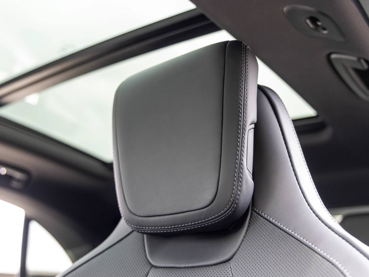 2025 Porsche Macan Macan Electric