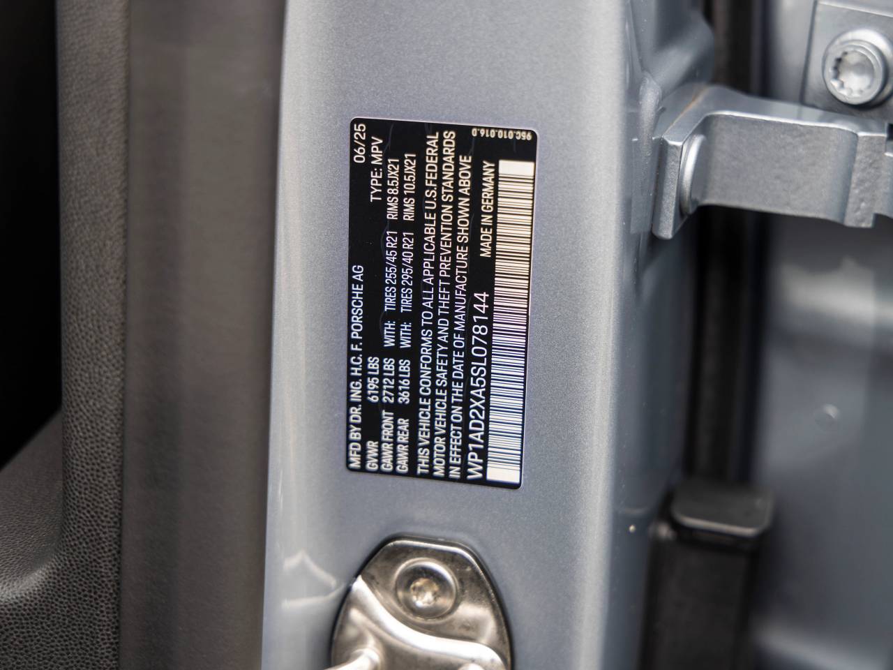 2025 Porsche Macan Macan Electric