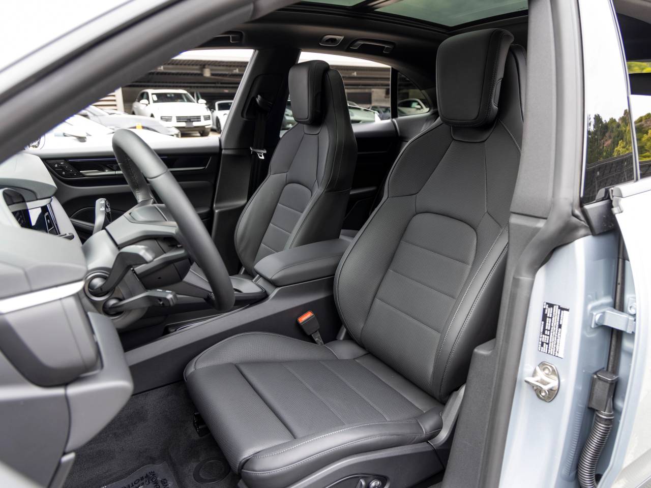 2025 Porsche Macan Macan Electric