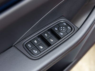 2025 Porsche Macan Macan Electric