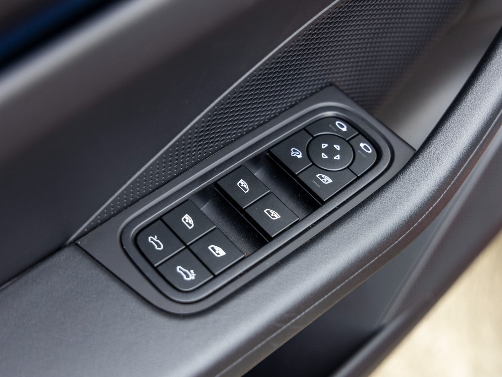 2025 Porsche Macan Macan Electric