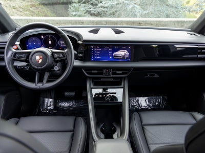 2025 Porsche Macan Macan Electric