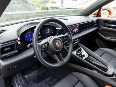 2025 Porsche Macan Macan Electric
