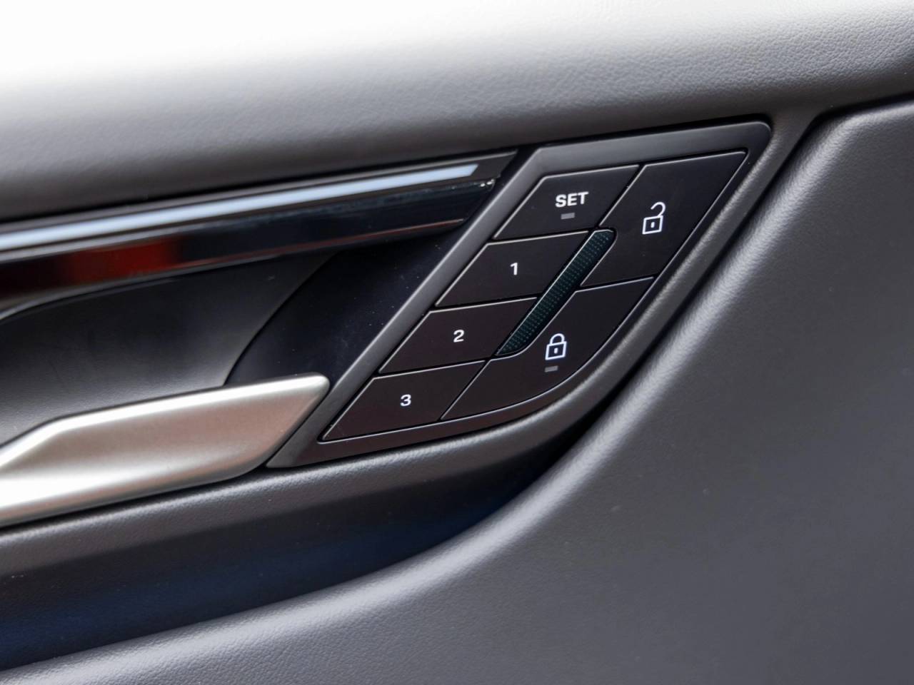 2025 Porsche Macan Macan Electric