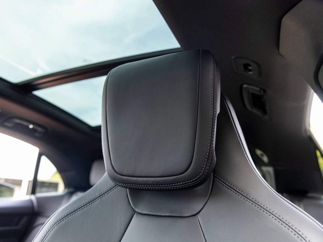 2025 Porsche Macan Macan Electric