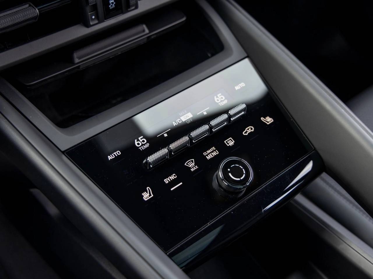 2025 Porsche Macan Macan Electric