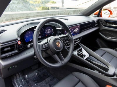 2025 Porsche Macan Macan Electric