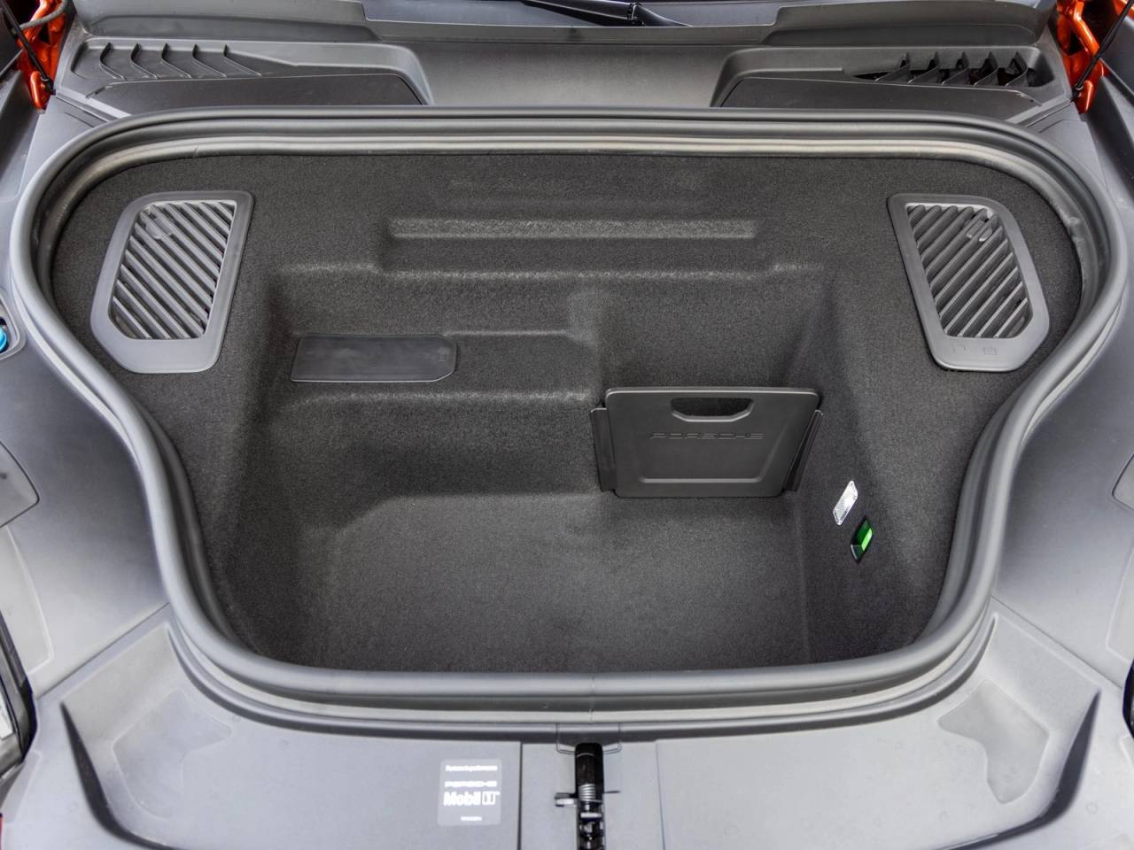 2025 Porsche Macan Macan Electric