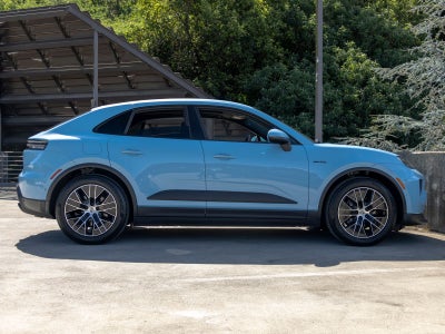 2025 Porsche Macan Electric Base
