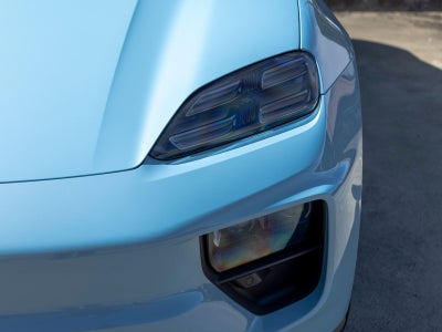 2025 Porsche Macan Electric Base