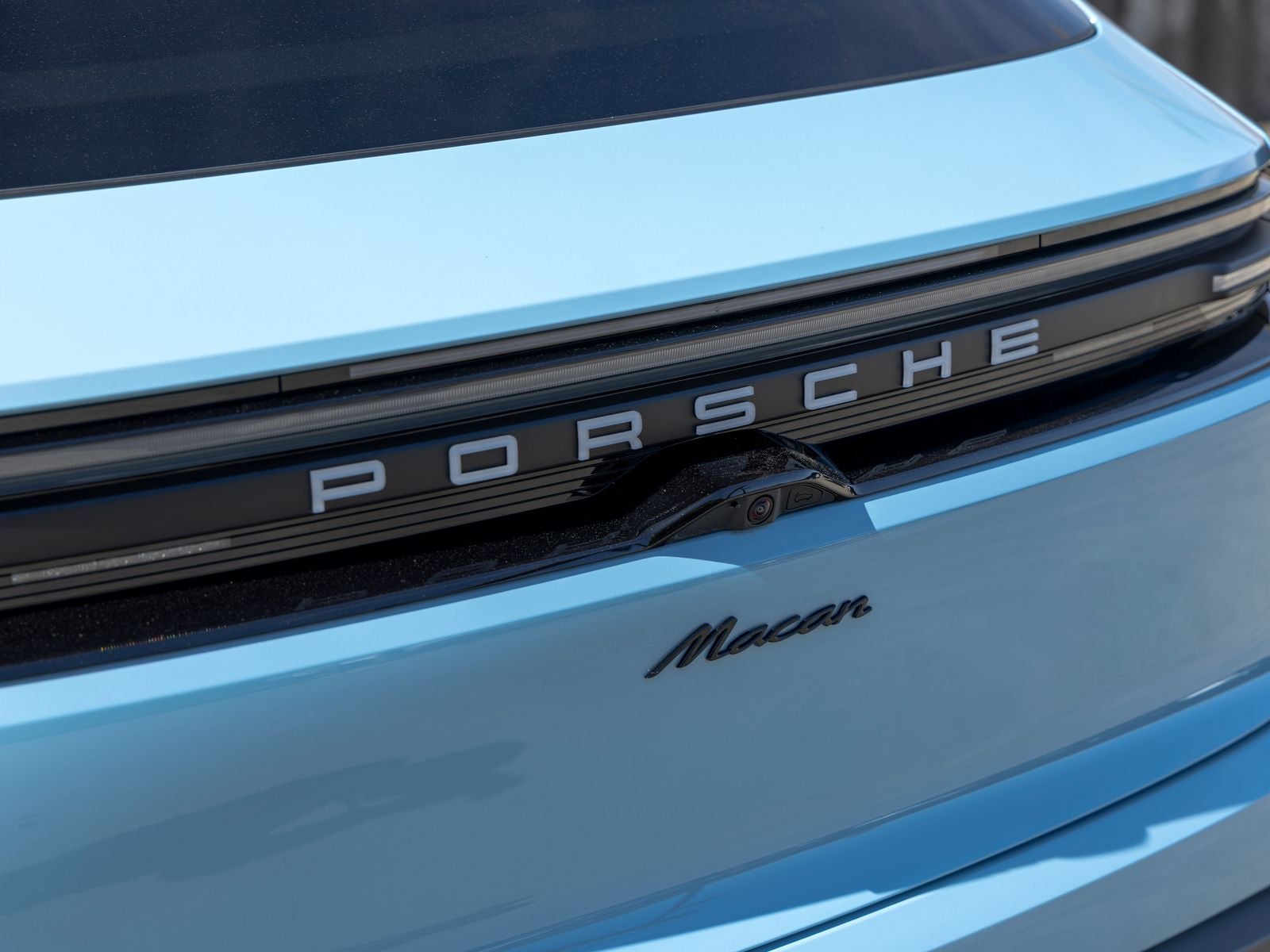 2025 Porsche Macan Electric Base