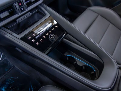 2025 Porsche Macan Electric Base