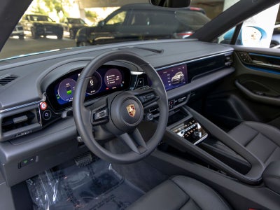 2025 Porsche Macan Electric Base
