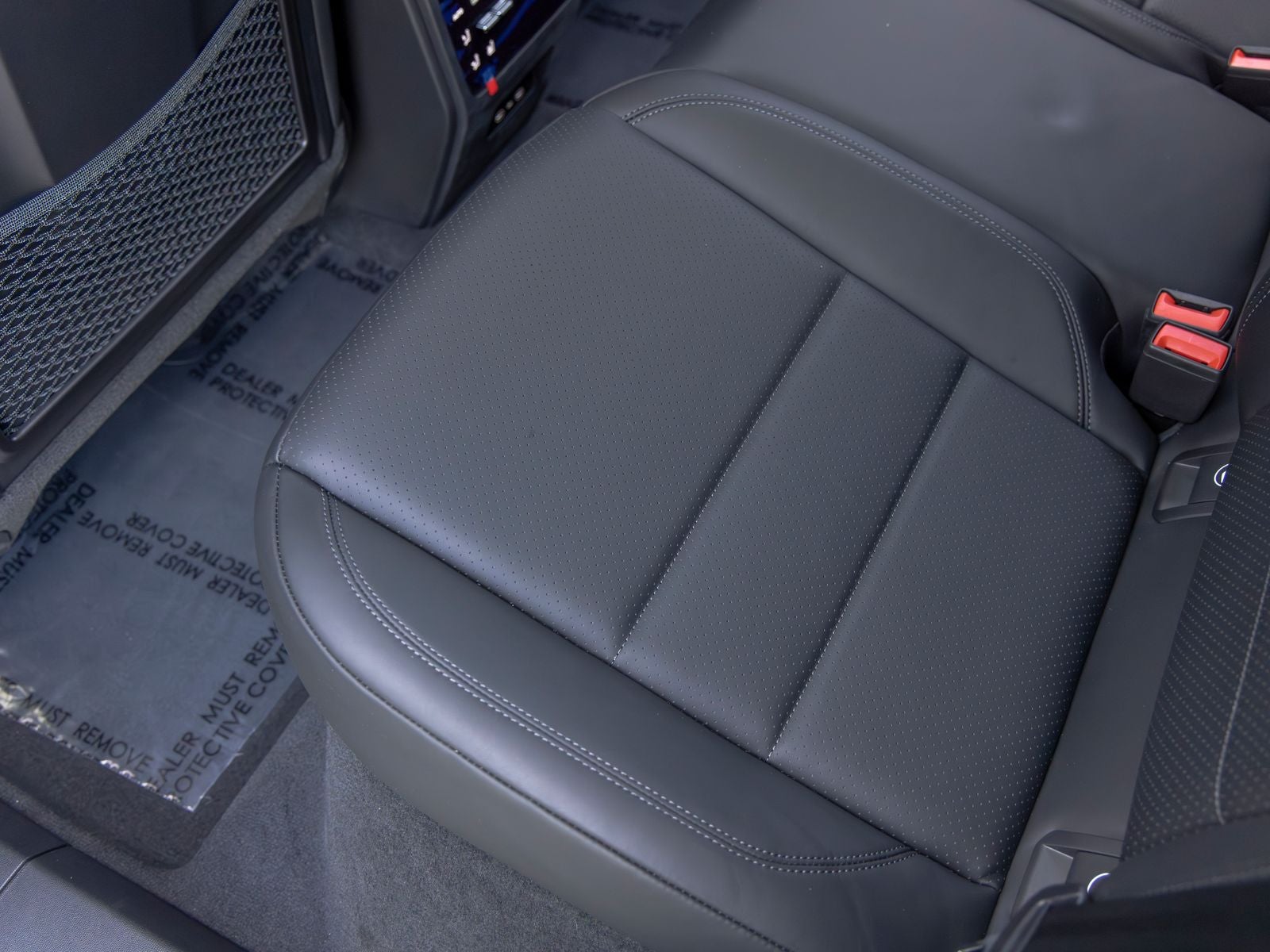 2025 Porsche Macan Electric Base