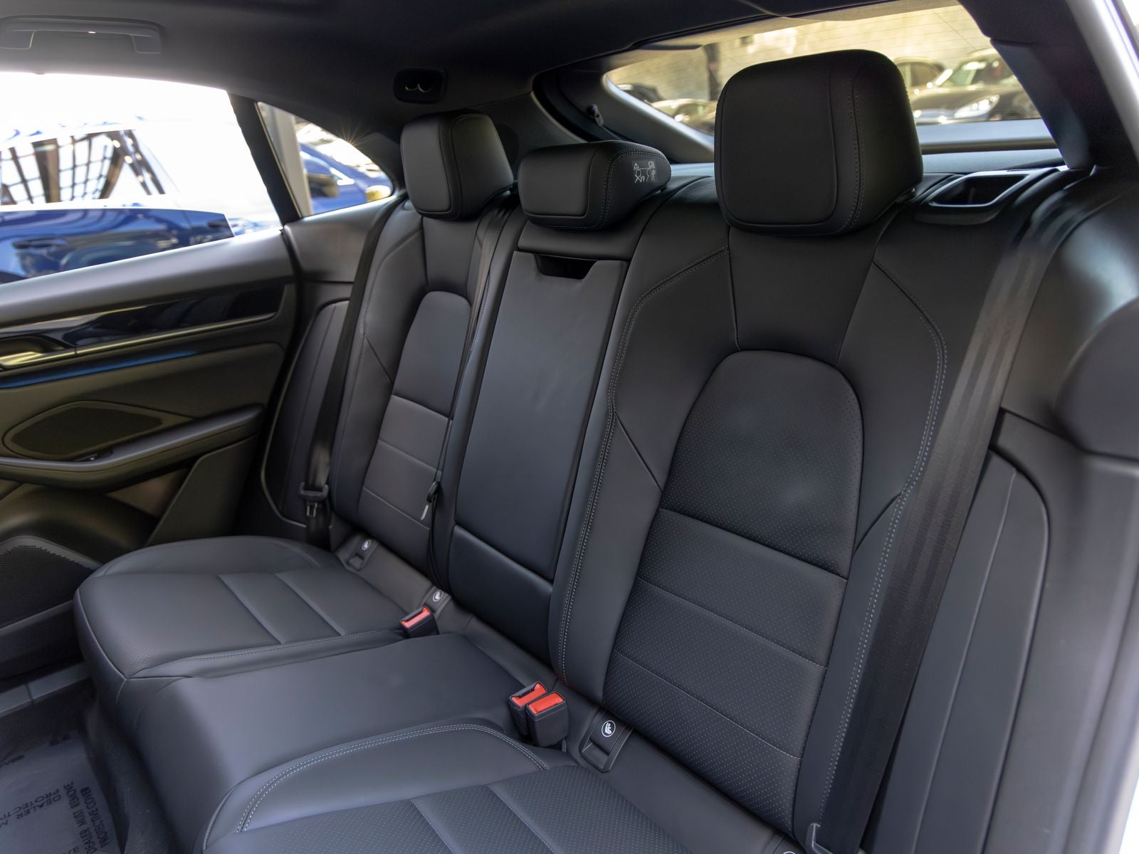 2025 Porsche Macan Electric Base