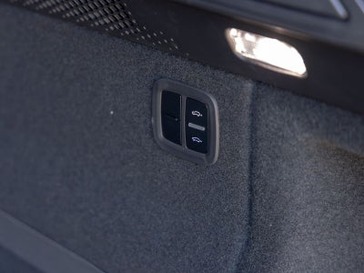 2025 Porsche Macan Electric Base