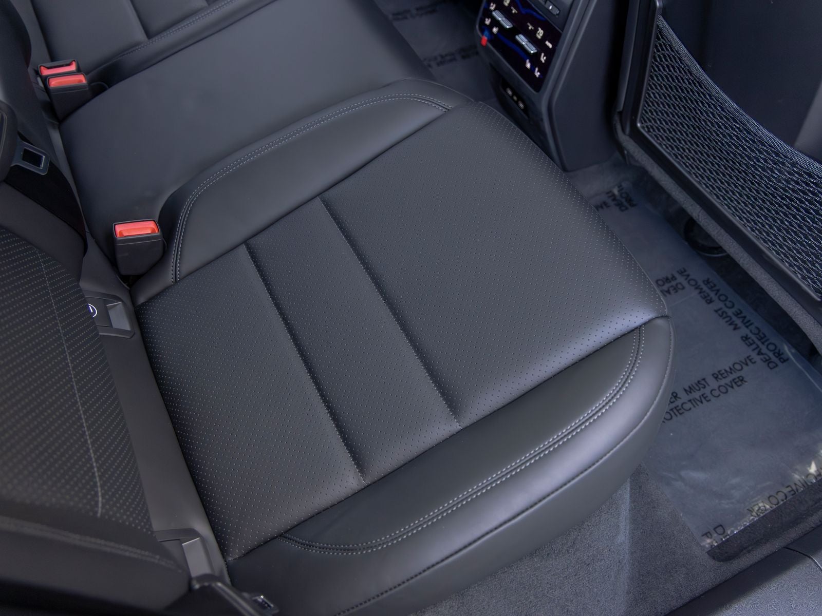 2025 Porsche Macan Electric Base