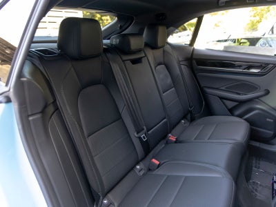 2025 Porsche Macan Electric Base