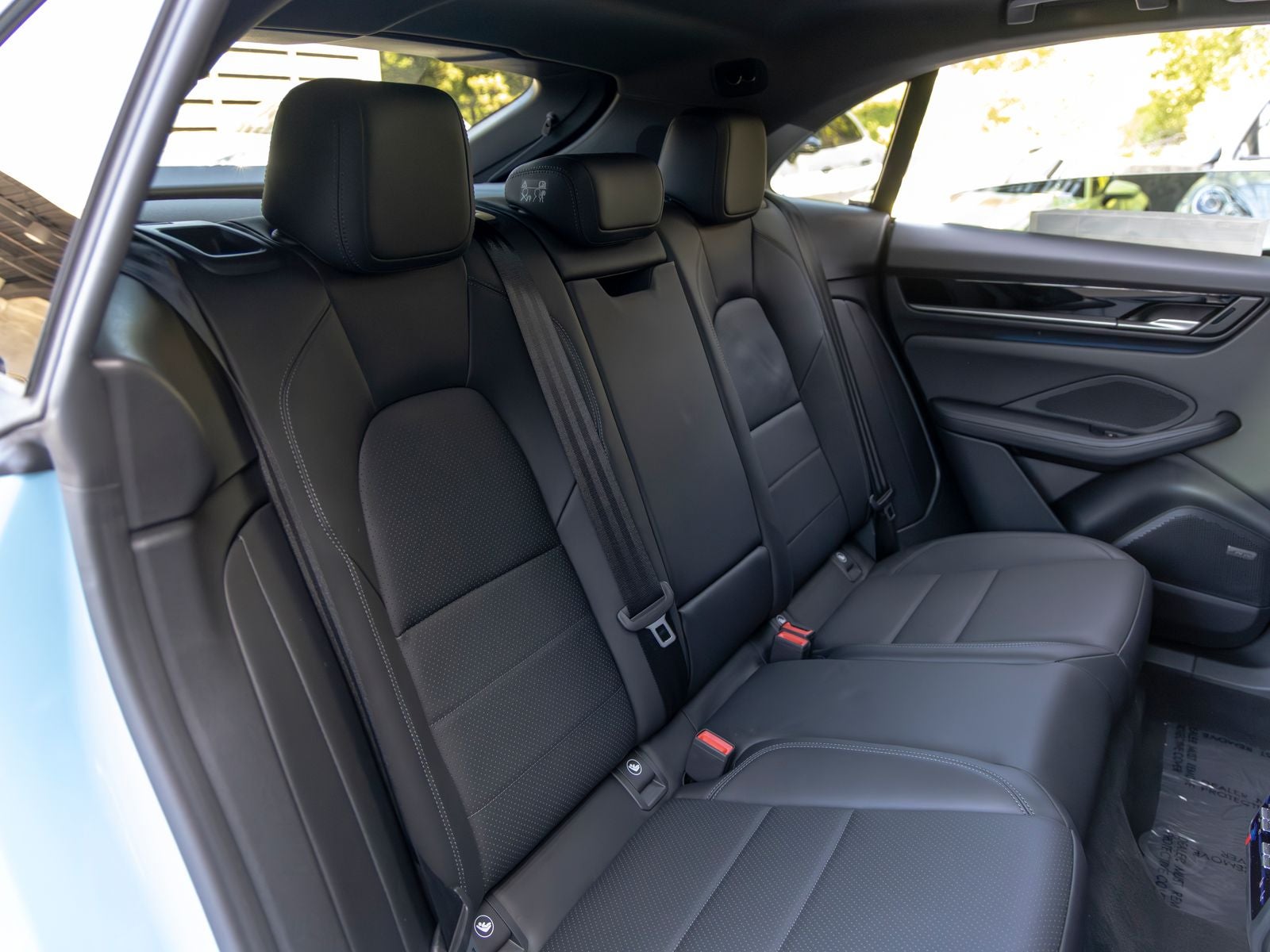 2025 Porsche Macan Electric Base