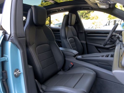 2025 Porsche Macan Electric Base