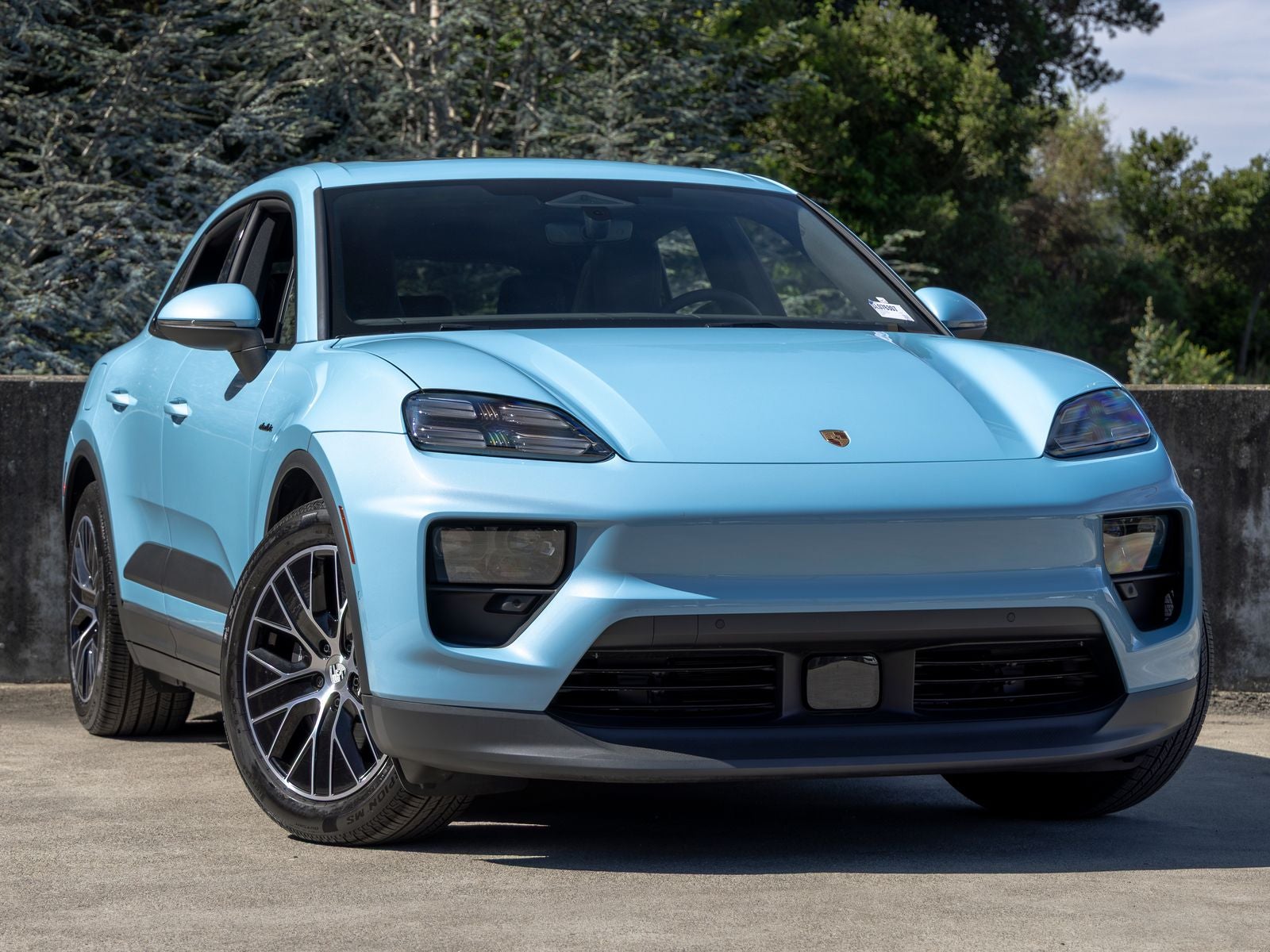 2025 Porsche Macan Electric Base