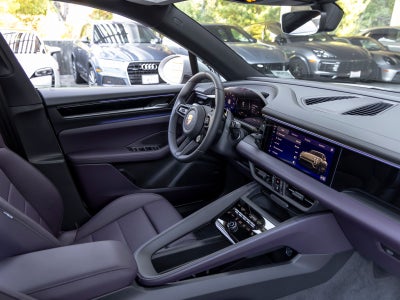2026 Porsche Macan Macan Electric