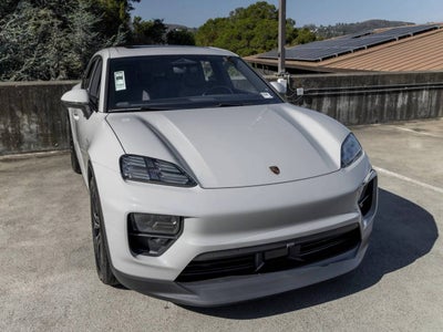2026 Porsche Macan Macan Electric