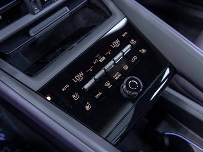 2026 Porsche Macan Macan Electric