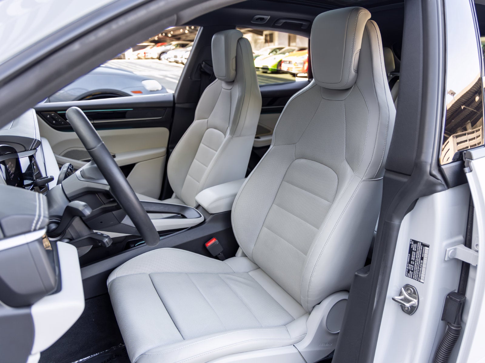 2025 Porsche Macan Macan Electric