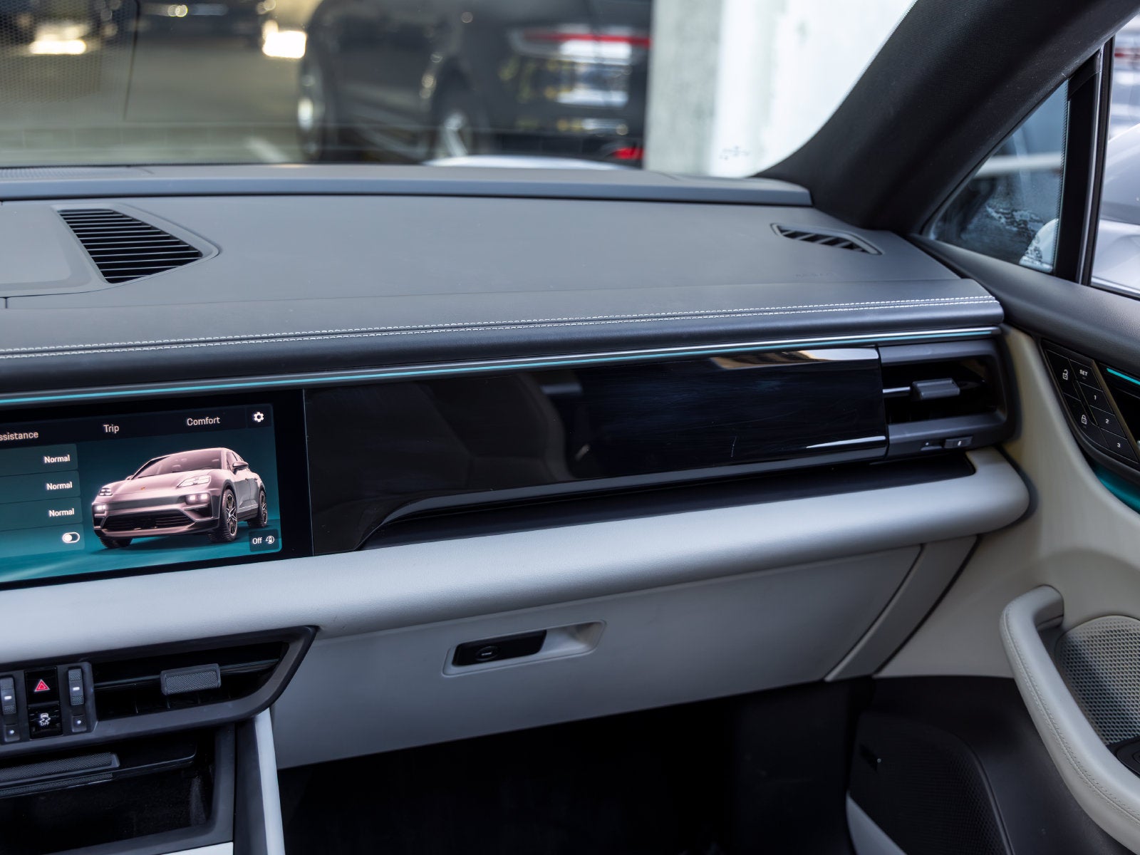 2025 Porsche Macan Macan Electric