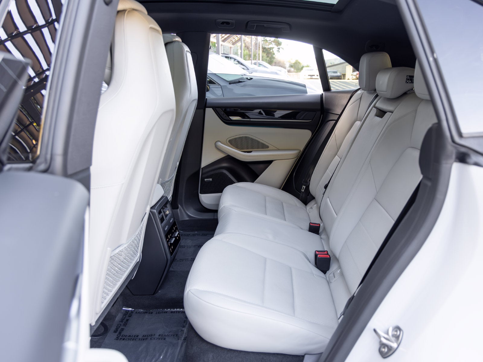 2025 Porsche Macan Macan Electric
