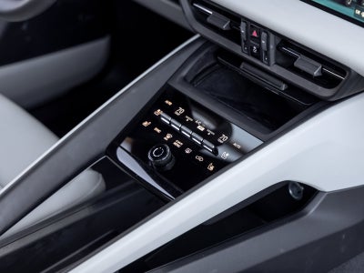 2025 Porsche Macan Macan Electric
