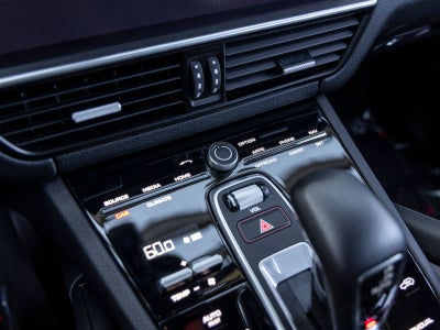 2023 Porsche Cayenne E-Hybrid Platinum Edition