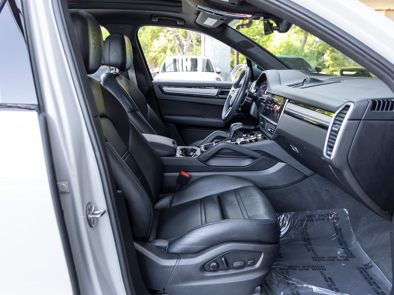 2023 Porsche Cayenne E-Hybrid Platinum Edition