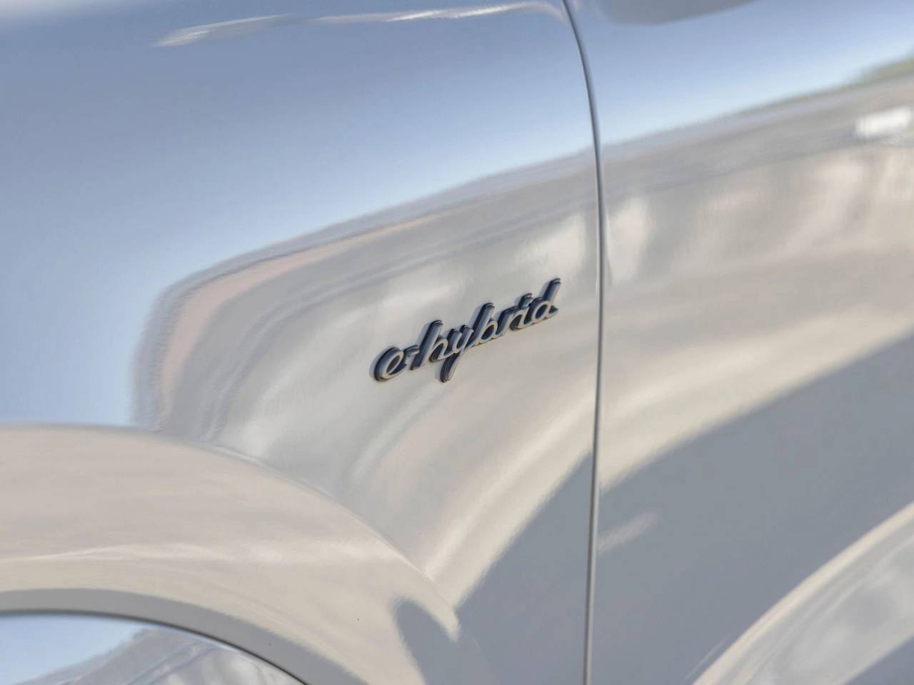 2023 Porsche Cayenne E-Hybrid Platinum Edition