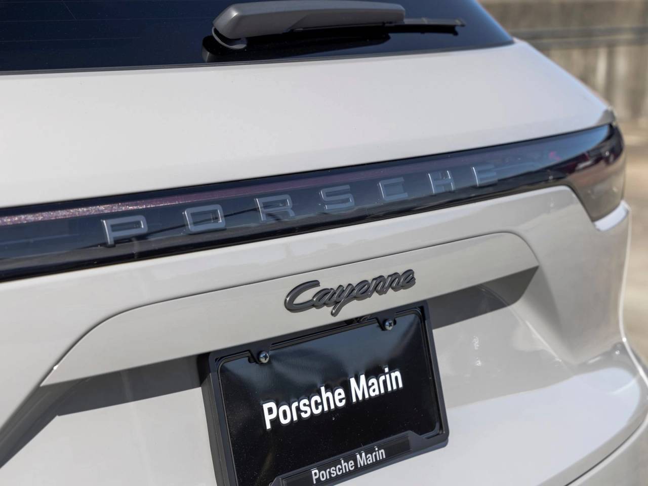2023 Porsche Cayenne E-Hybrid Platinum Edition