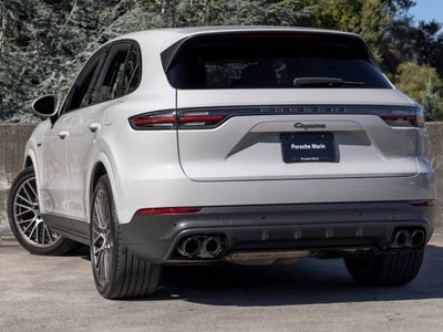 2023 Porsche Cayenne E-Hybrid Platinum Edition