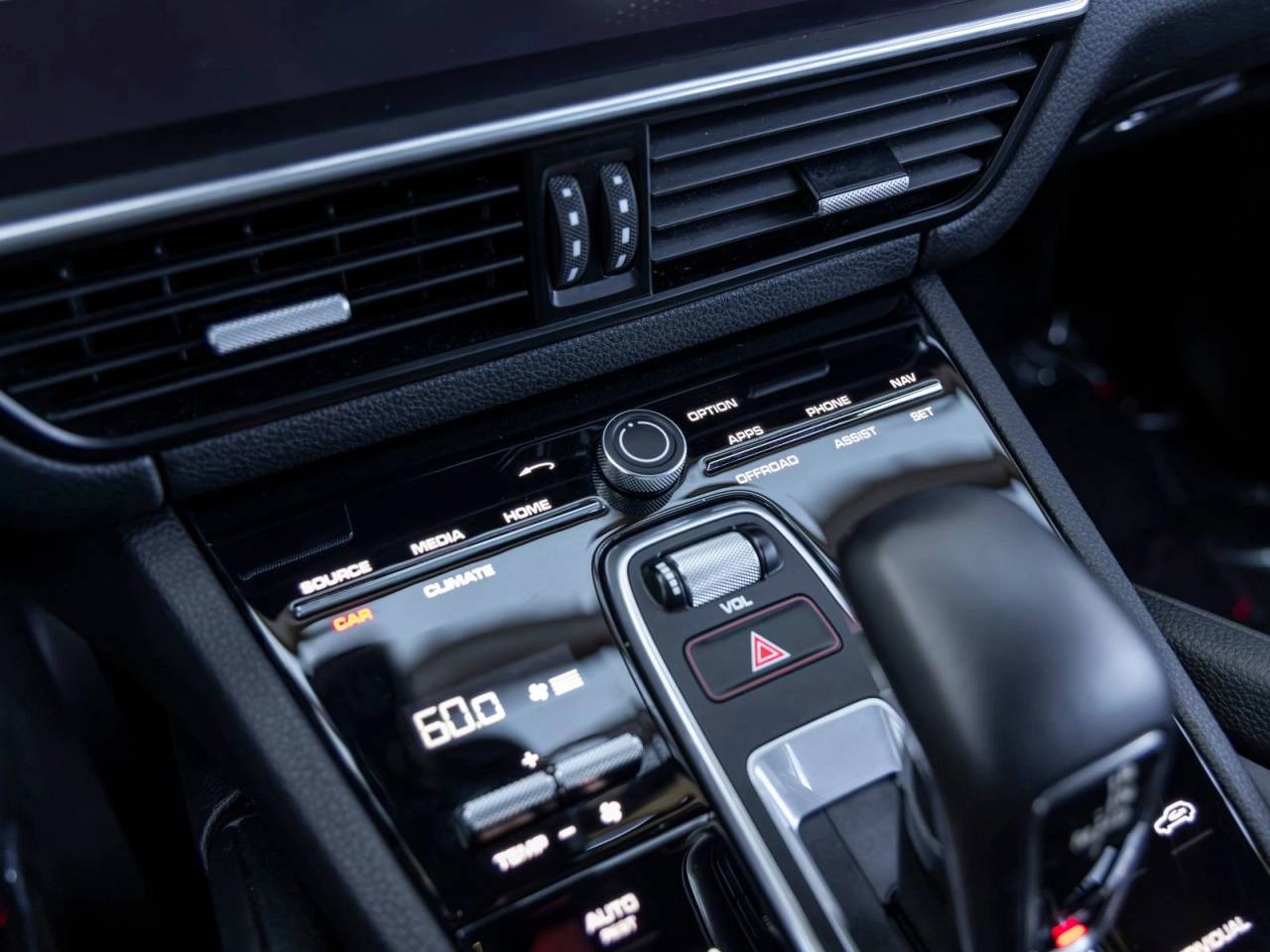 2023 Porsche Cayenne E-Hybrid Platinum Edition