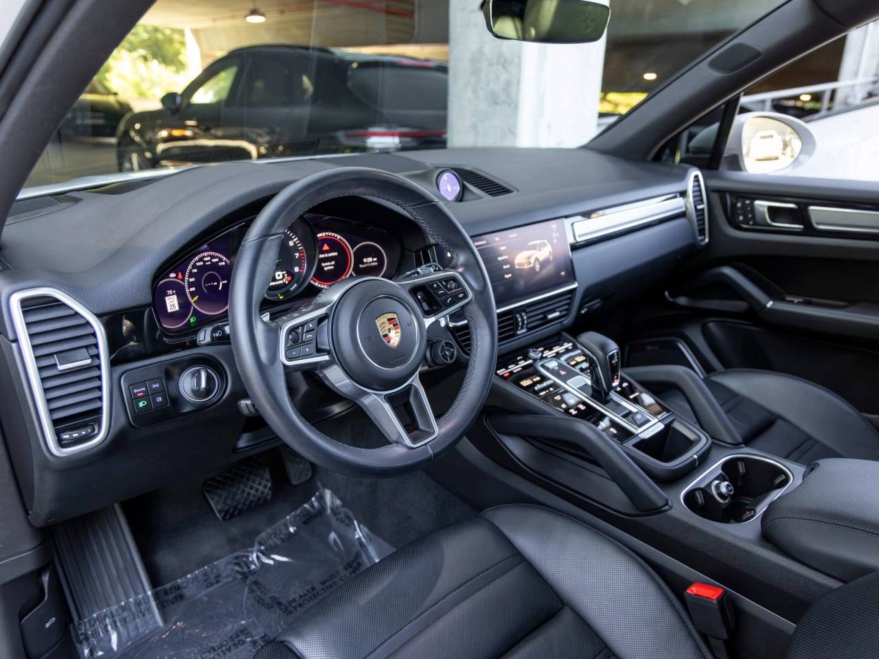 2023 Porsche Cayenne E-Hybrid Platinum Edition