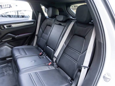 2023 Porsche Cayenne E-Hybrid Platinum Edition