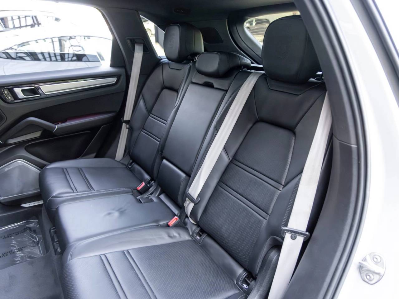 2023 Porsche Cayenne E-Hybrid Platinum Edition