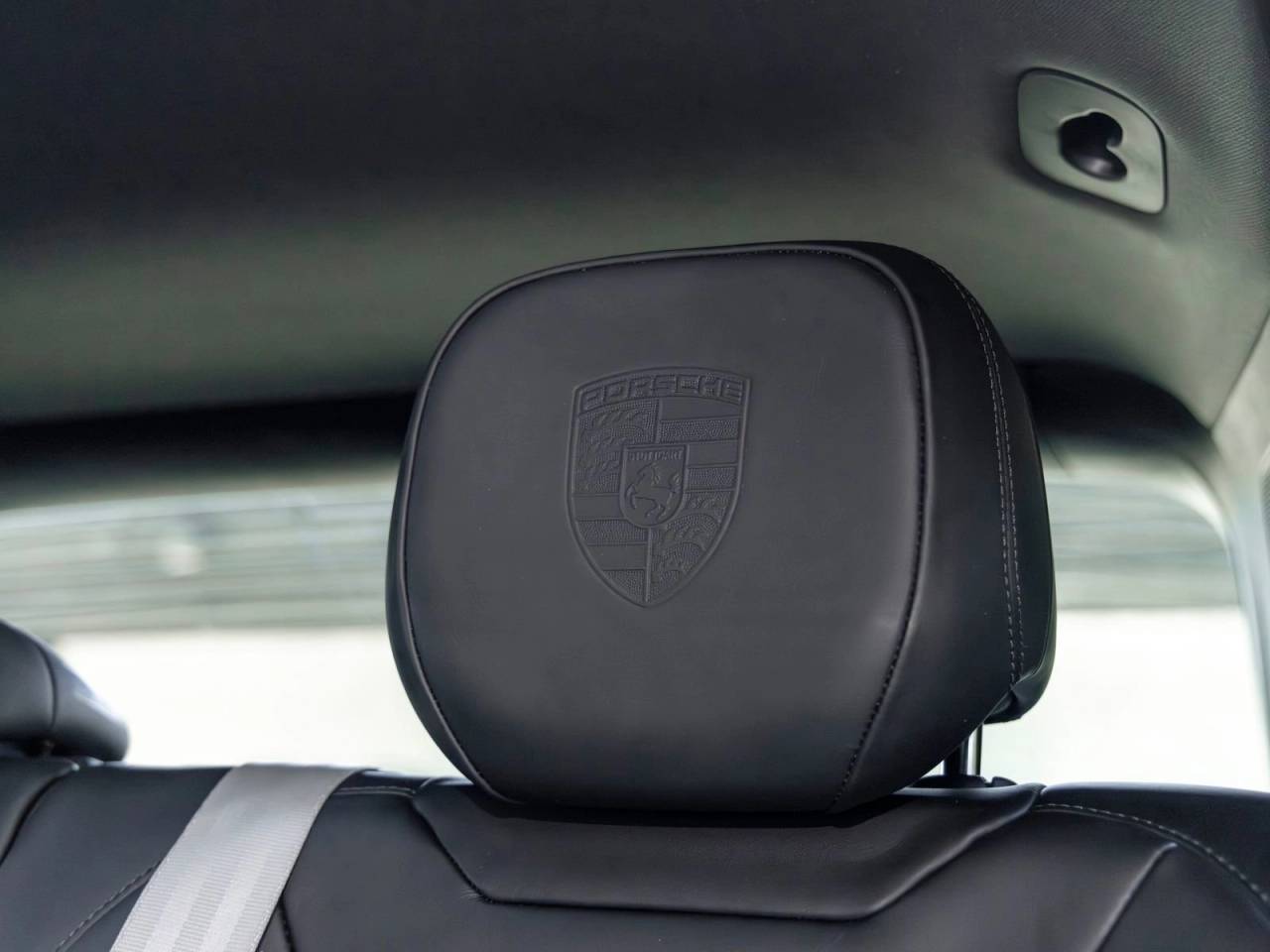 2023 Porsche Cayenne E-Hybrid Platinum Edition