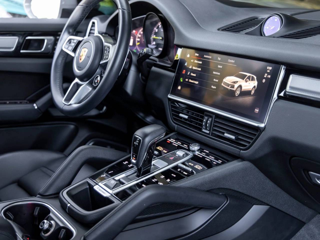 2023 Porsche Cayenne E-Hybrid Platinum Edition