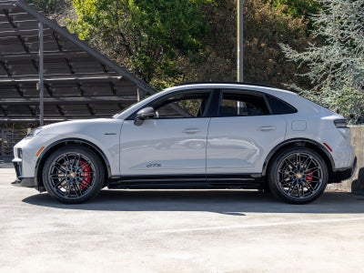 2026 Porsche Macan Macan GTS Electric