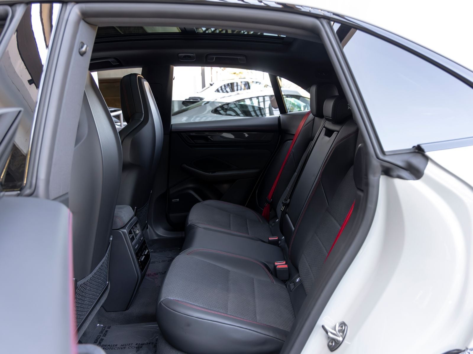 2026 Porsche Macan Macan GTS Electric