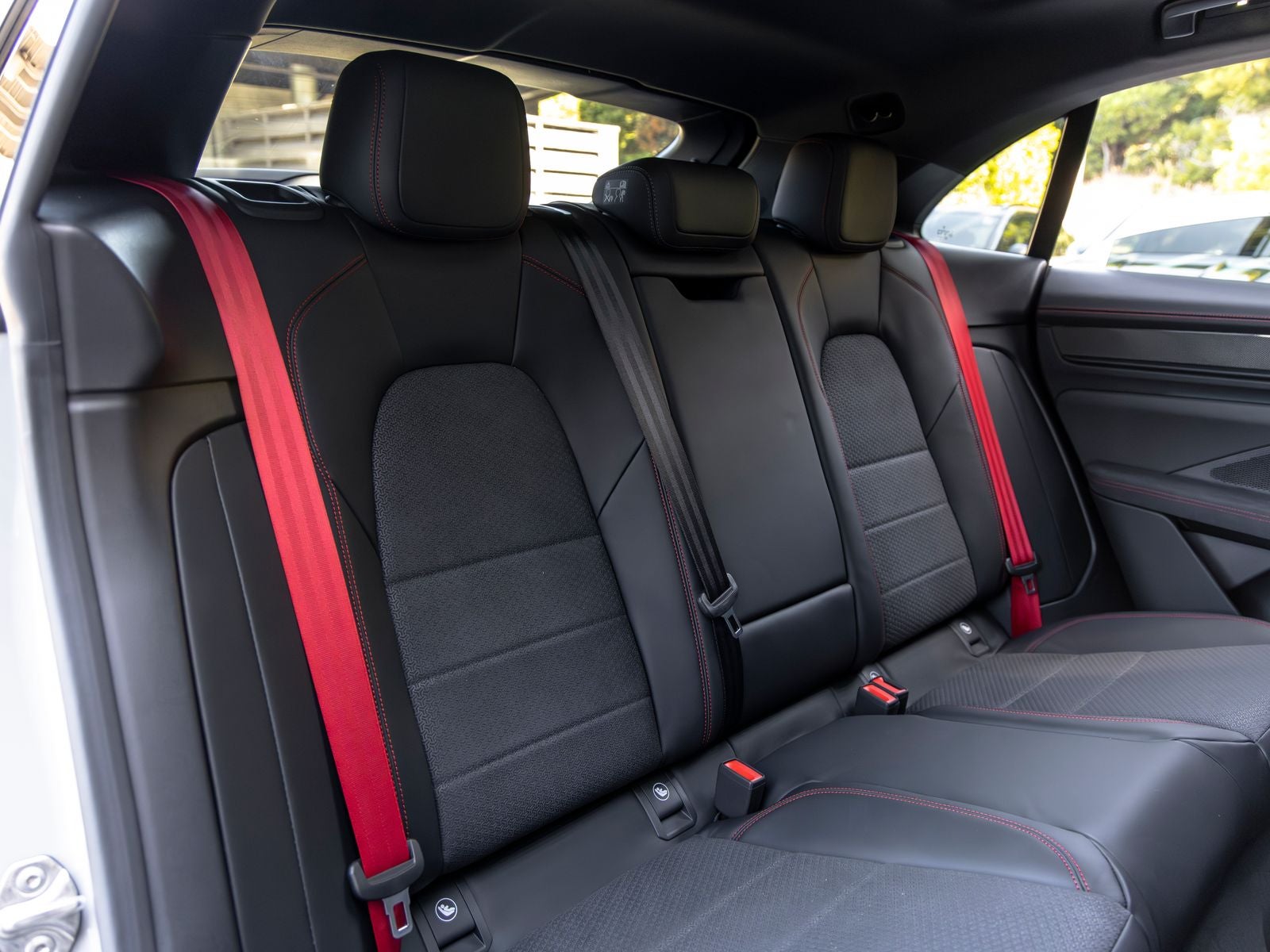 2026 Porsche Macan Macan GTS Electric