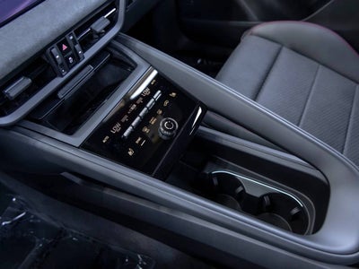 2026 Porsche Macan Macan GTS Electric