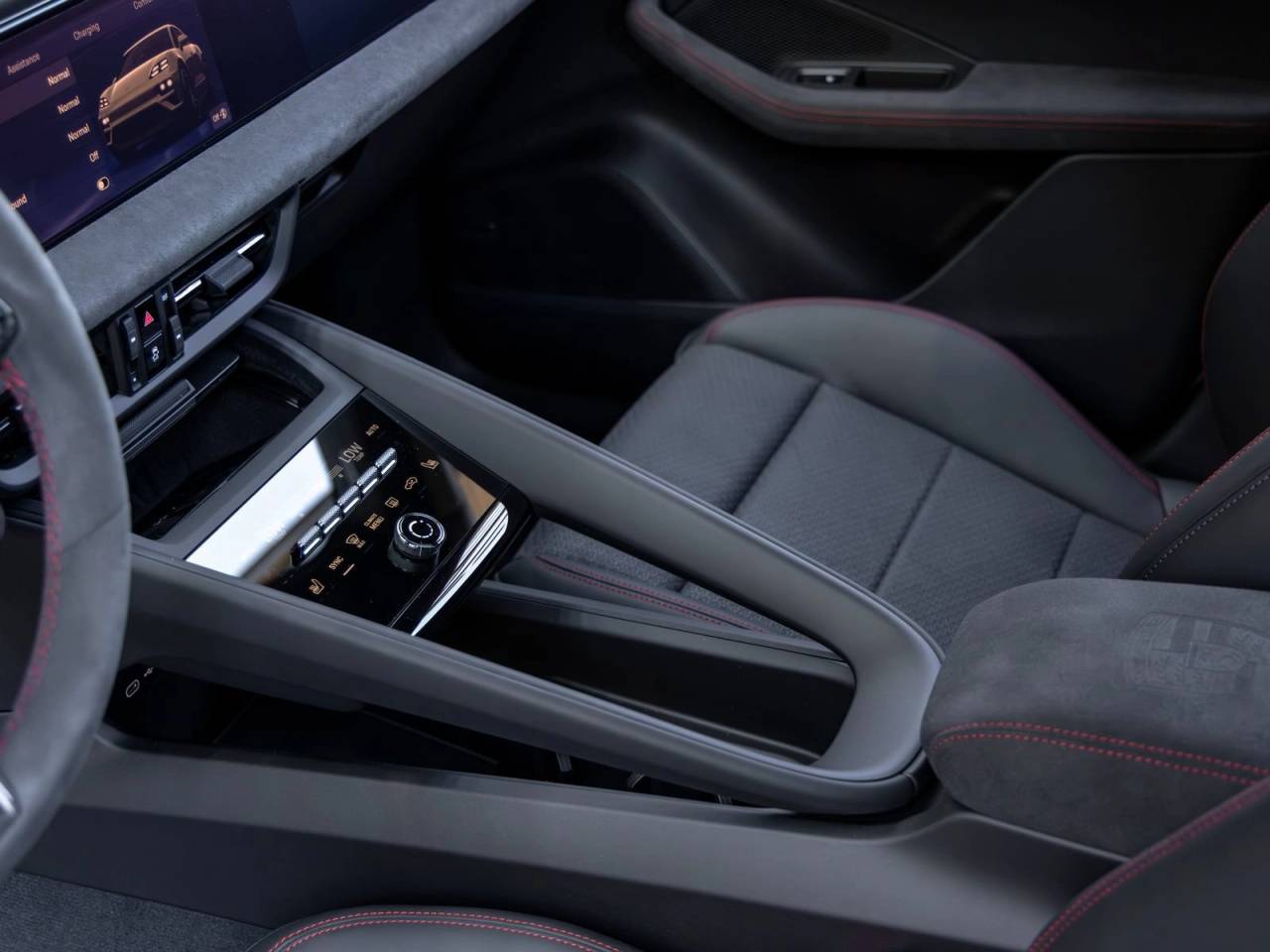2026 Porsche Macan Macan GTS Electric